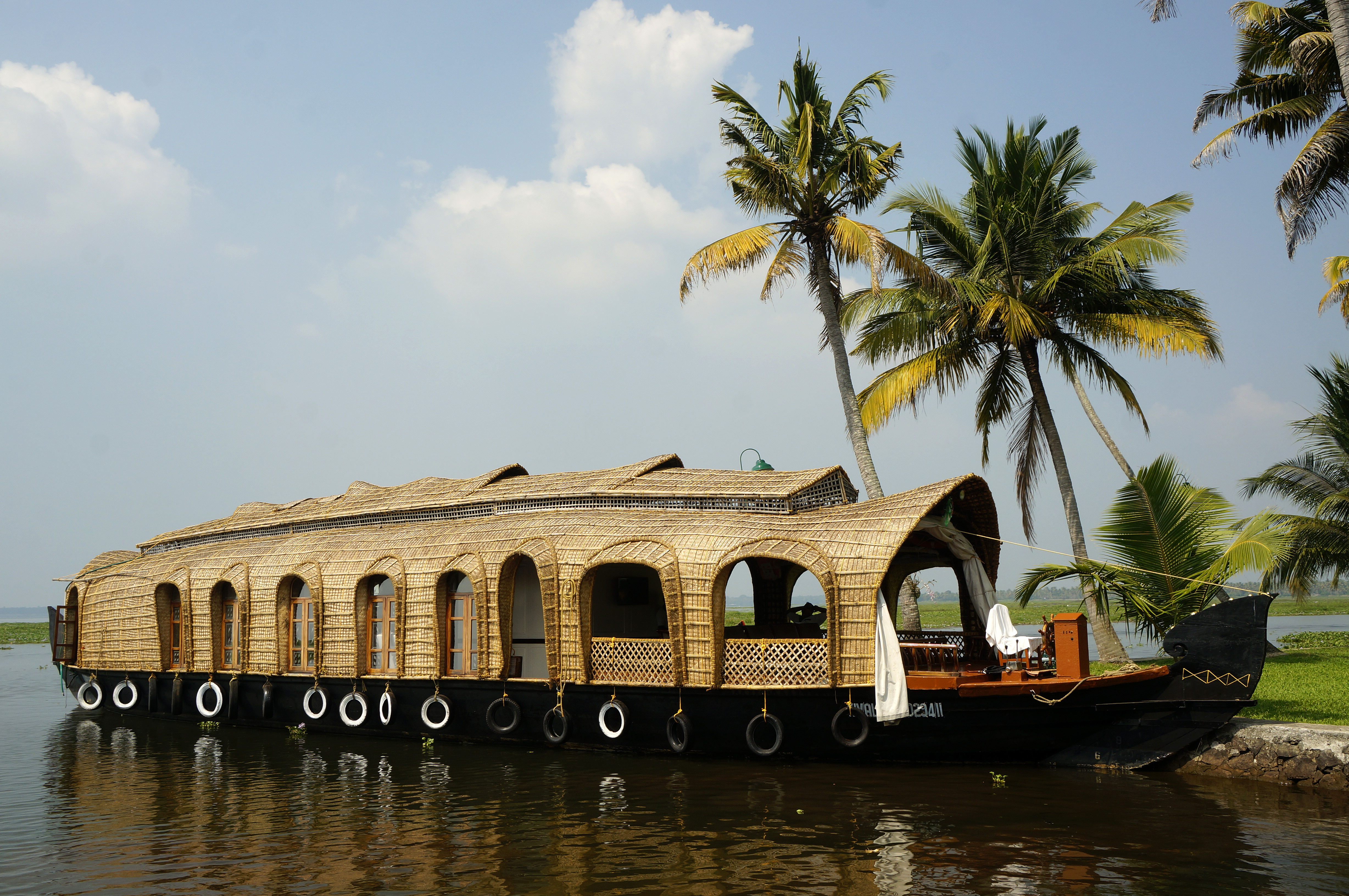 premium houseboat in Alleppey